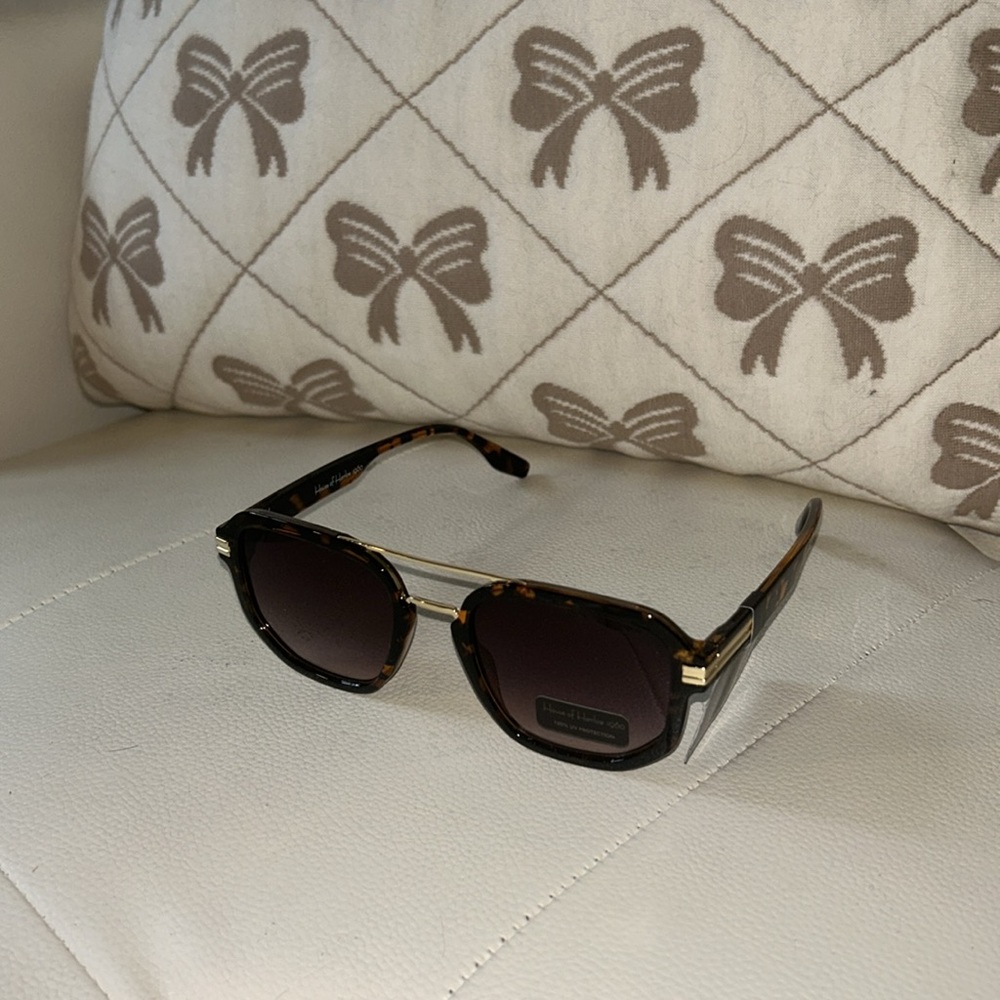 House of Harlow 1960 Tortoise Shell Sunglasses with Gold Accents